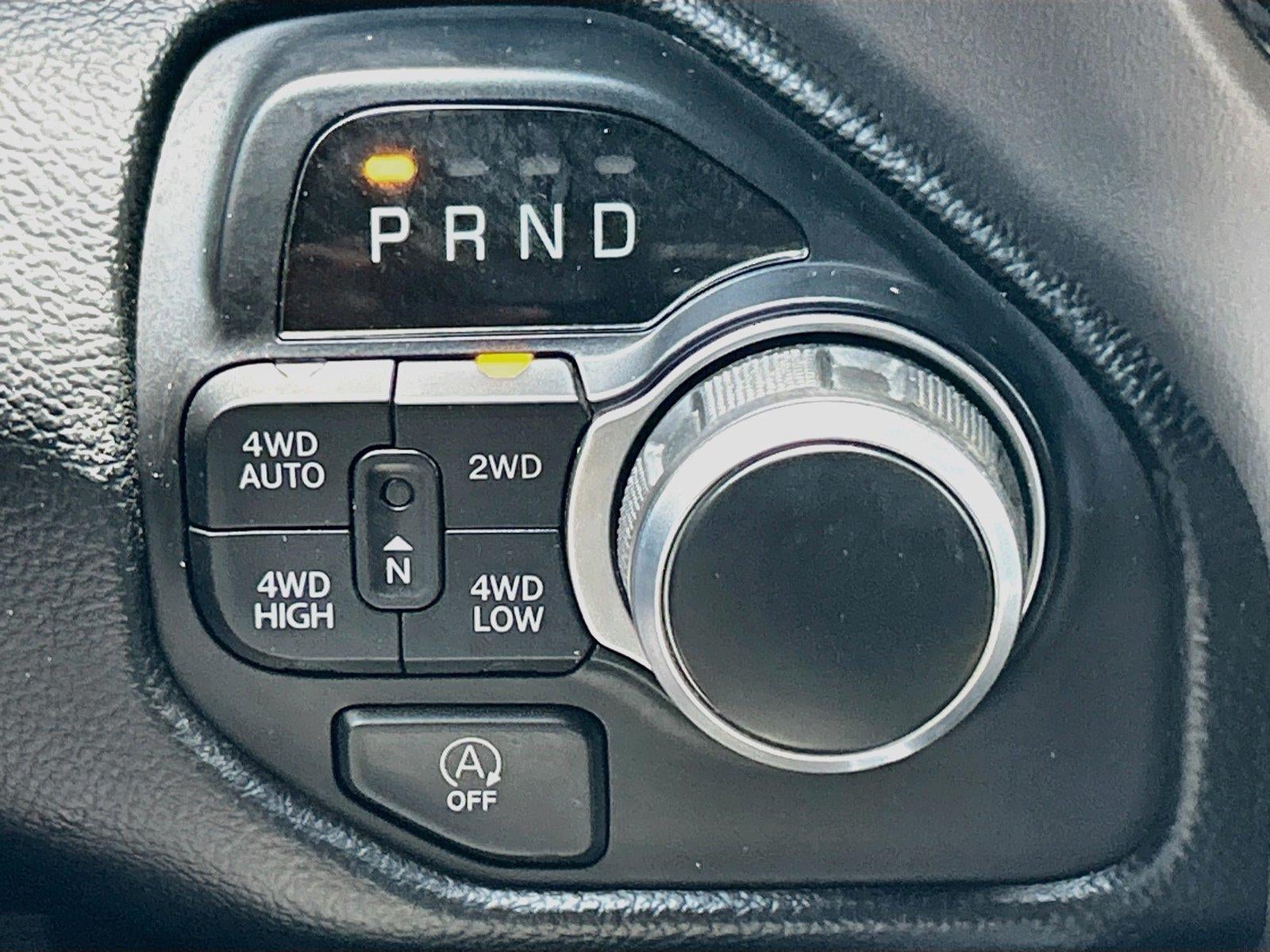 2020 RAM 1500 Big Horn Crew Cab 4x4 5'7' Box