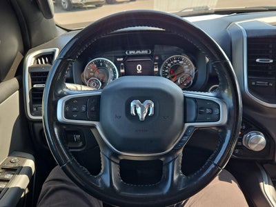 2022 RAM 1500 Big Horn Crew Cab 4x4 5'7' Box