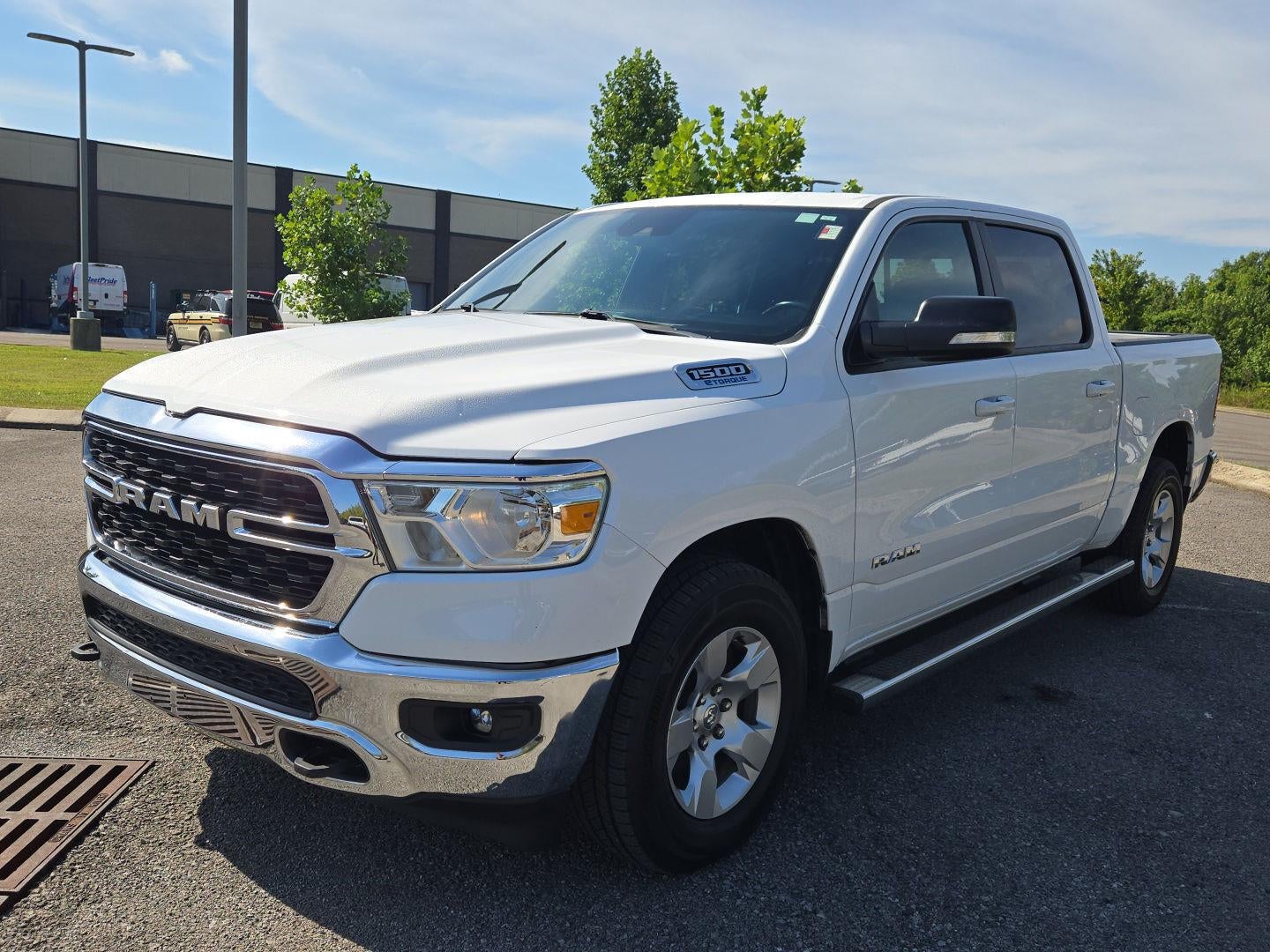 2022 RAM 1500 Big Horn Crew Cab 4x4 5'7' Box