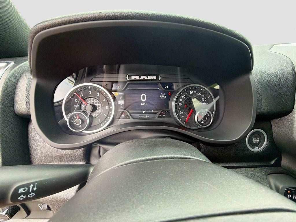 2026 RAM Ram 1500 RAM 1500 EXPRESS CREW CAB 4X4 5'7' BOX