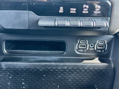 2021 RAM 1500 Big Horn Quad Cab 4x4 6'4' Box