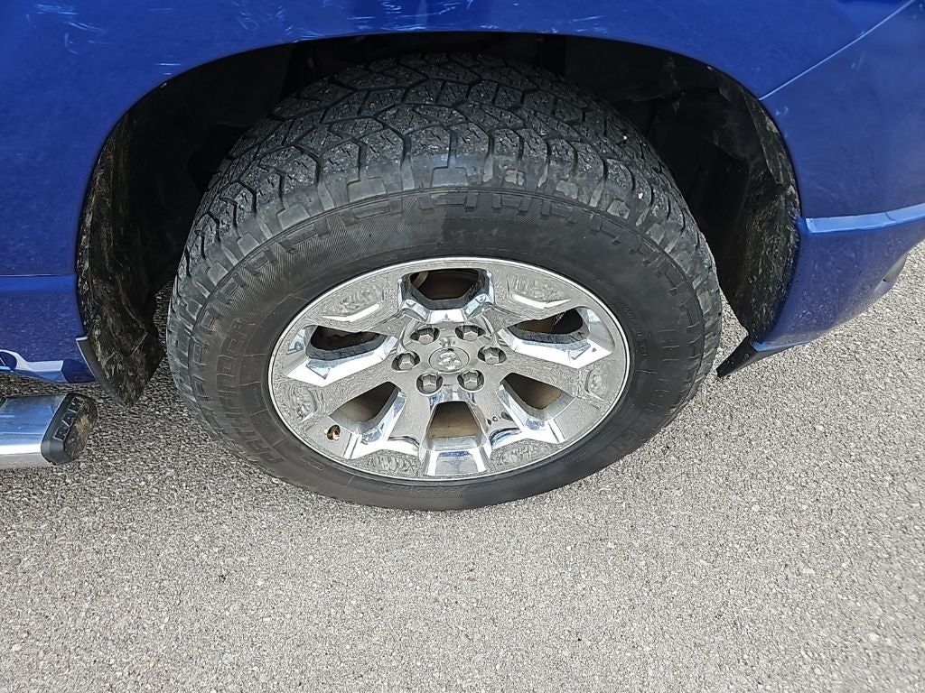 2019 RAM 1500 Big Horn/Lone Star Quad Cab 4x4 6'4' Box