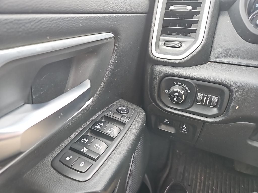 2019 RAM 1500 Big Horn/Lone Star Quad Cab 4x4 6'4' Box