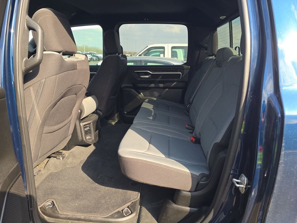 2024 RAM 1500 Big Horn Crew Cab 4x4 5'7' Box