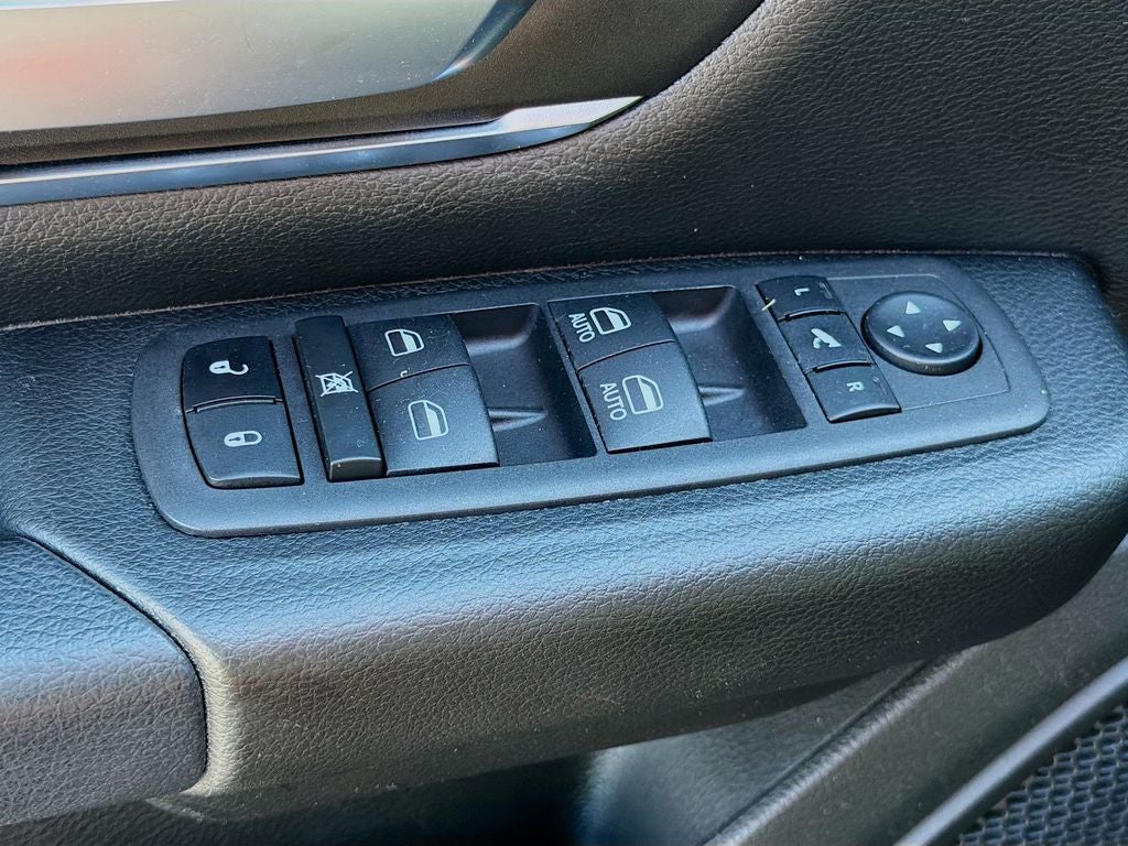 2024 RAM 1500 Big Horn Crew Cab 4x4 5'7' Box