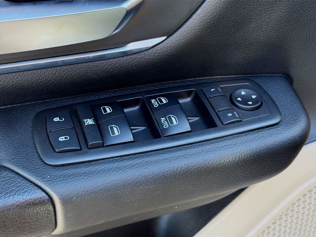 2019 RAM 1500 Big Horn/Lone Star Crew Cab 4x4 5'7' Box