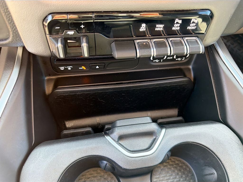 2019 RAM 1500 Big Horn/Lone Star Crew Cab 4x4 5'7' Box