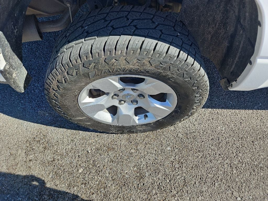 2023 RAM 1500 Big Horn Crew Cab 4x4 5'7' Box