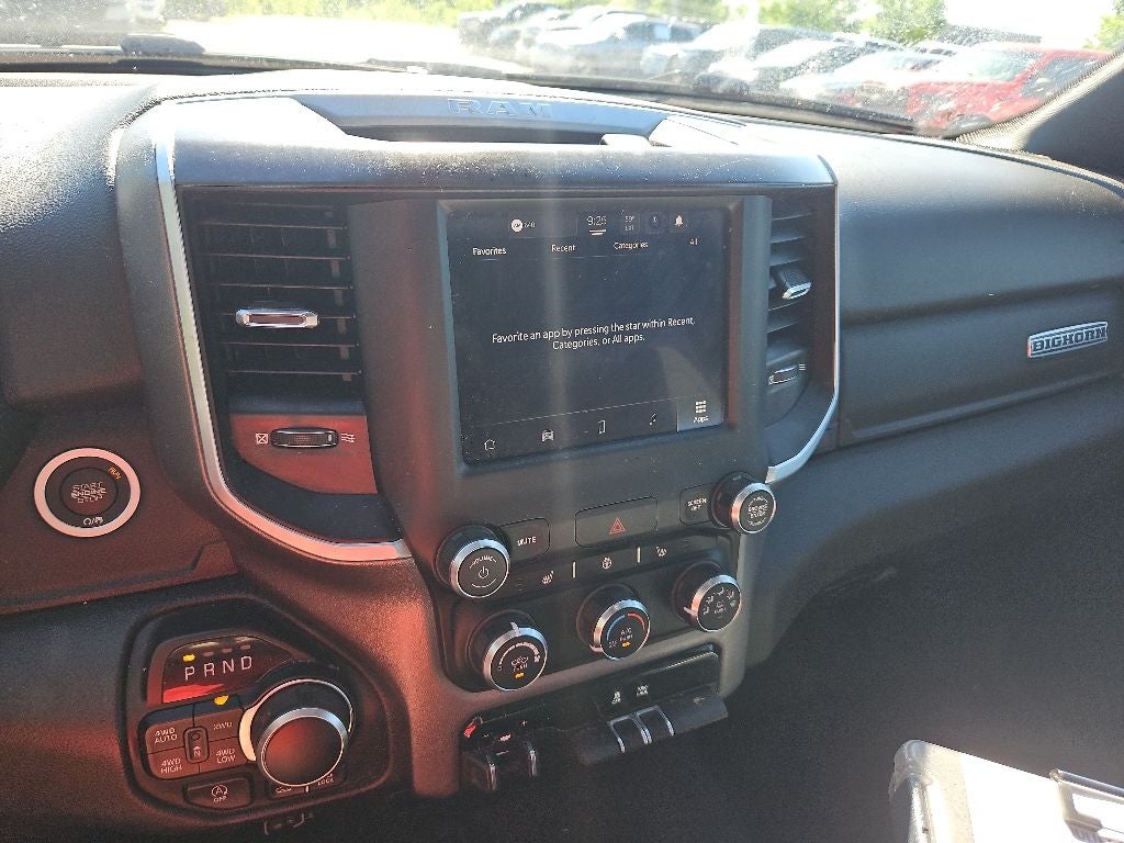 2023 RAM 1500 Big Horn Crew Cab 4x4 5'7' Box