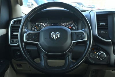 2020 RAM 1500 Big Horn Crew Cab 4x4 5'7' Box