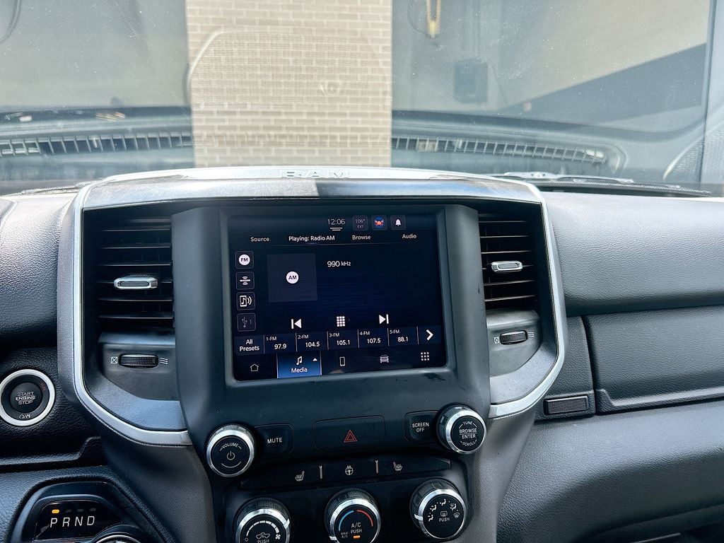 2023 RAM 1500 Big Horn Crew Cab 4x4 5'7' Box