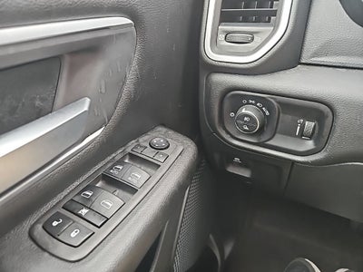 2023 RAM 1500 Big Horn Crew Cab 4x4 5'7' Box