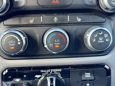 2023 RAM 1500 Big Horn Crew Cab 4x4 5'7' Box