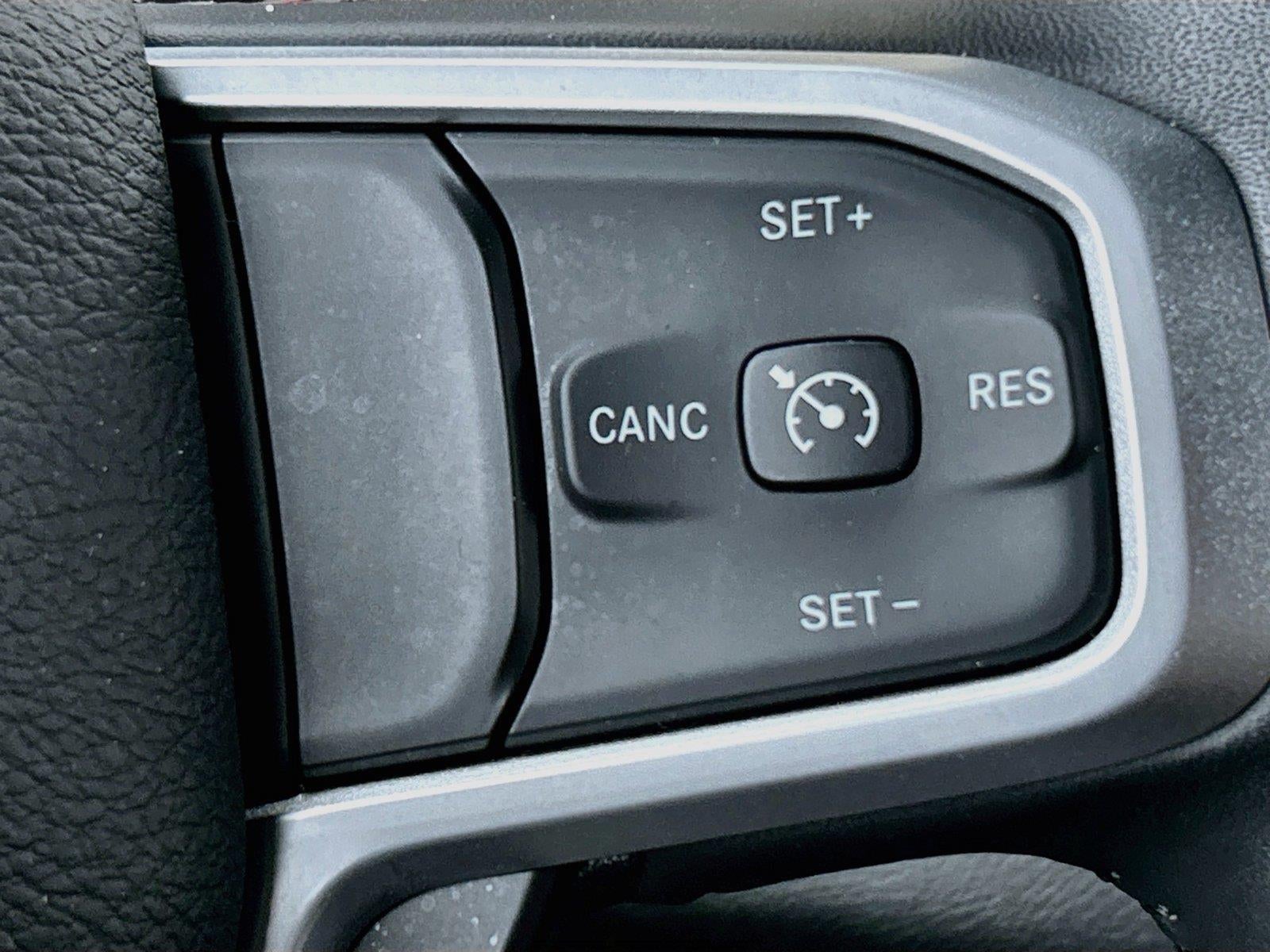 2023 RAM 1500 Big Horn Crew Cab 4x4 5'7' Box