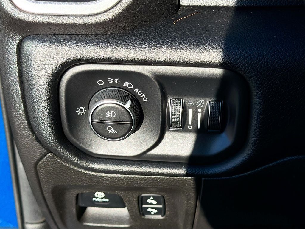 2019 RAM 1500 Big Horn/Lone Star Crew Cab 4x4 5'7' Box