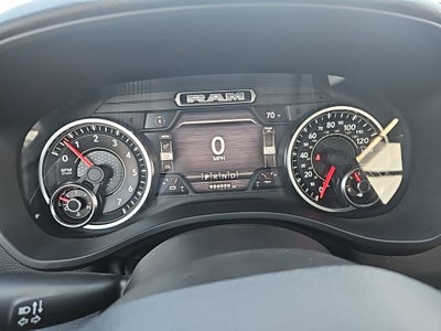 2021 RAM 1500 Big Horn Crew Cab 4x4 5'7' Box