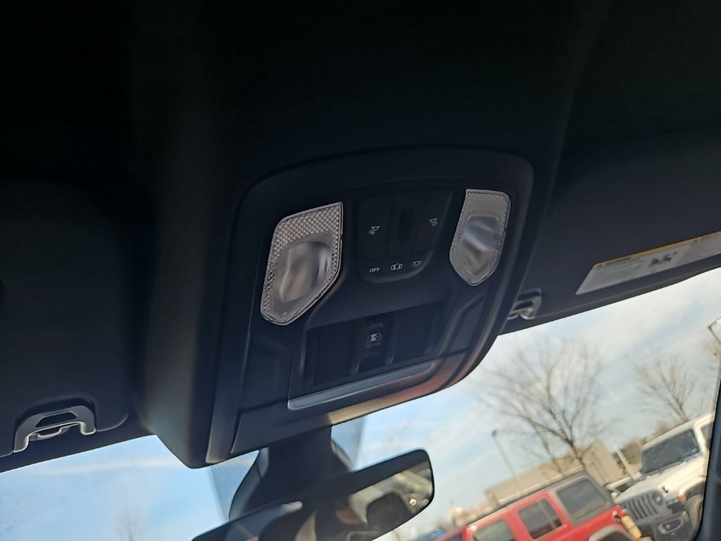 2021 RAM 1500 Big Horn Crew Cab 4x4 5'7' Box