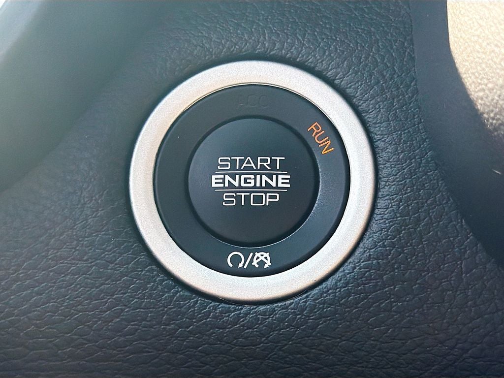 2021 RAM 1500 Big Horn Crew Cab 4x4 5'7' Box