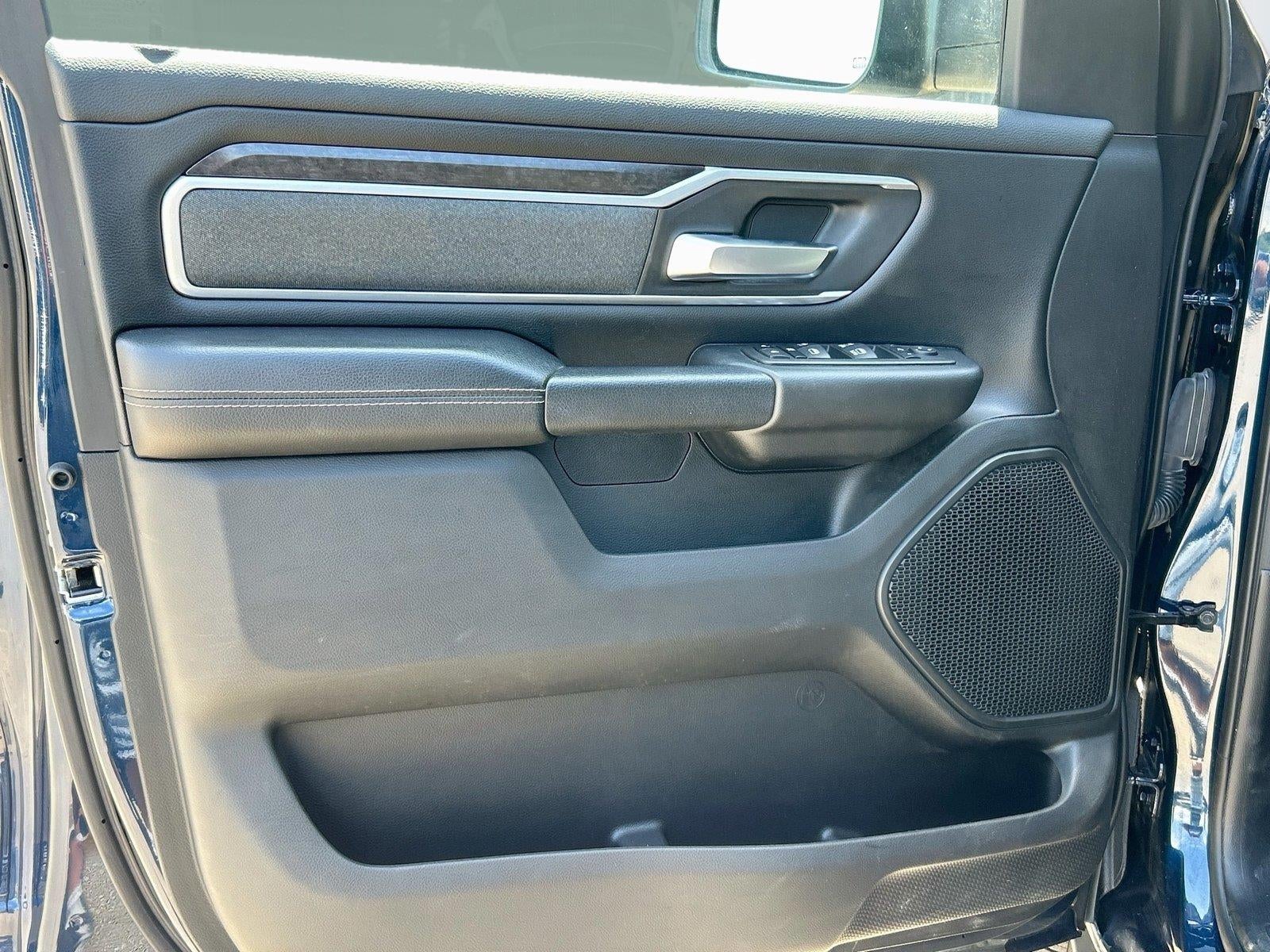 2022 RAM 1500 Big Horn Crew Cab 4x4 5'7' Box