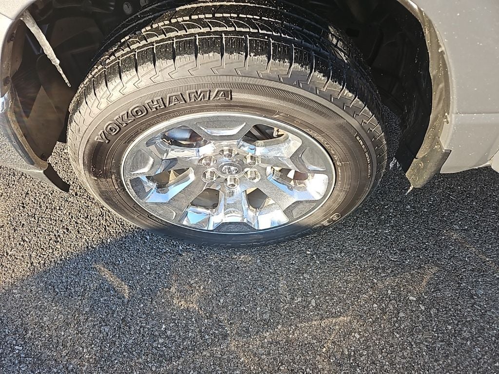 2022 RAM 1500 Big Horn Crew Cab 4x4 5'7' Box