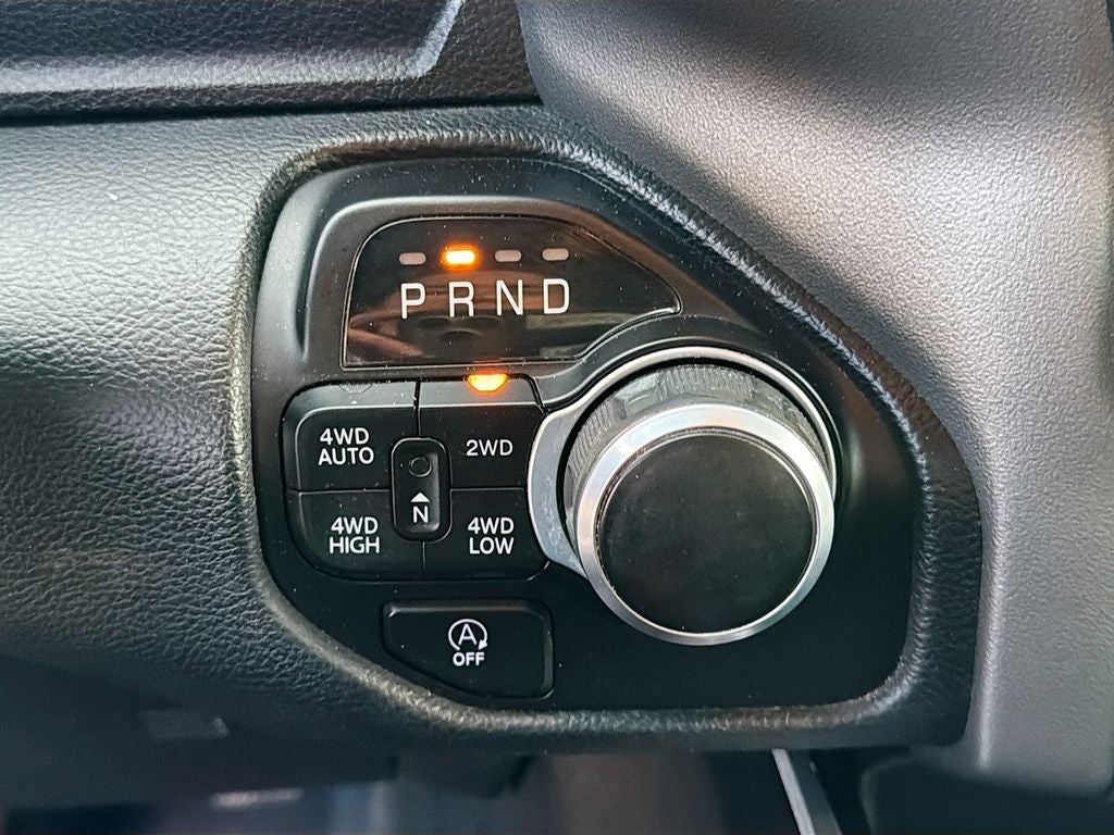 2022 RAM 1500 Big Horn Crew Cab 4x4 5'7' Box