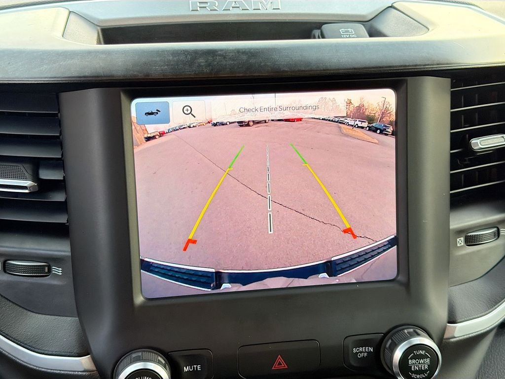 2022 RAM 1500 Big Horn Crew Cab 4x4 5'7' Box