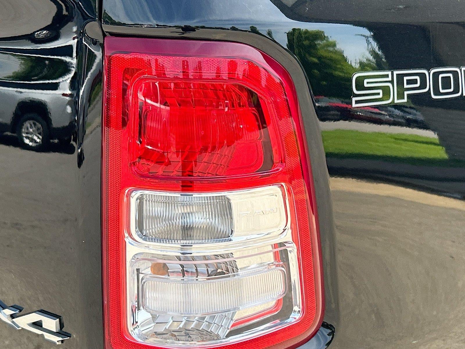 2022 RAM 1500 Big Horn Crew Cab 4x4 5'7' Box