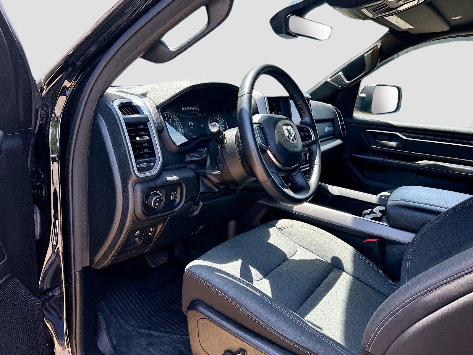 2022 RAM 1500 Big Horn Crew Cab 4x4 5'7' Box