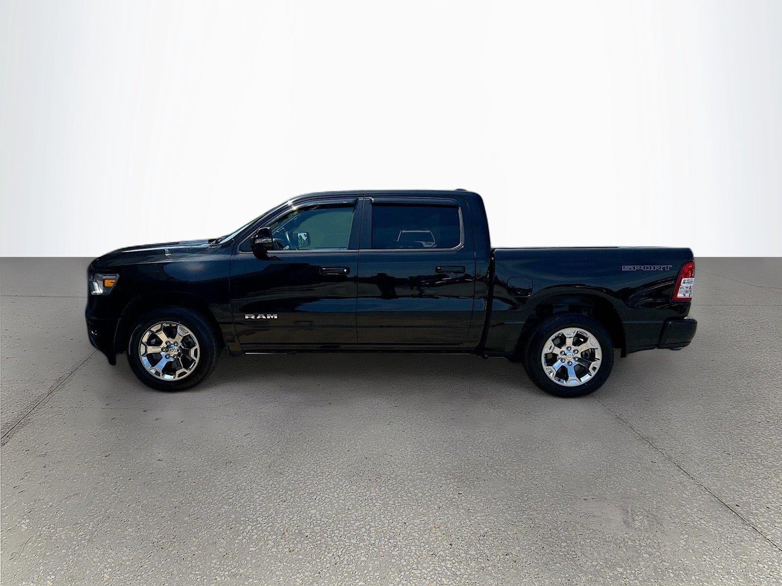 2022 RAM 1500 Big Horn Crew Cab 4x4 5'7' Box