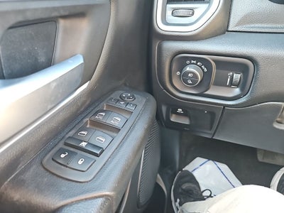 2023 RAM 1500 Big Horn Crew Cab 4x4 5'7' Box