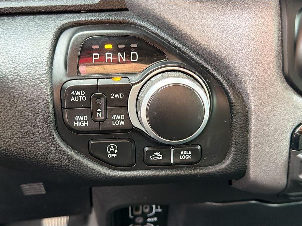 2023 RAM 1500 Big Horn Crew Cab 4x4 5'7' Box