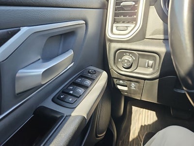 2021 RAM 1500 Big Horn Crew Cab 4x4 5'7' Box