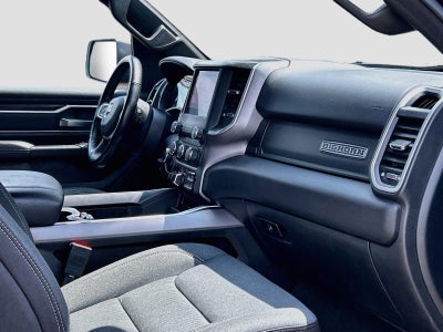 2022 RAM 1500 Big Horn Crew Cab 4x4 5'7' Box