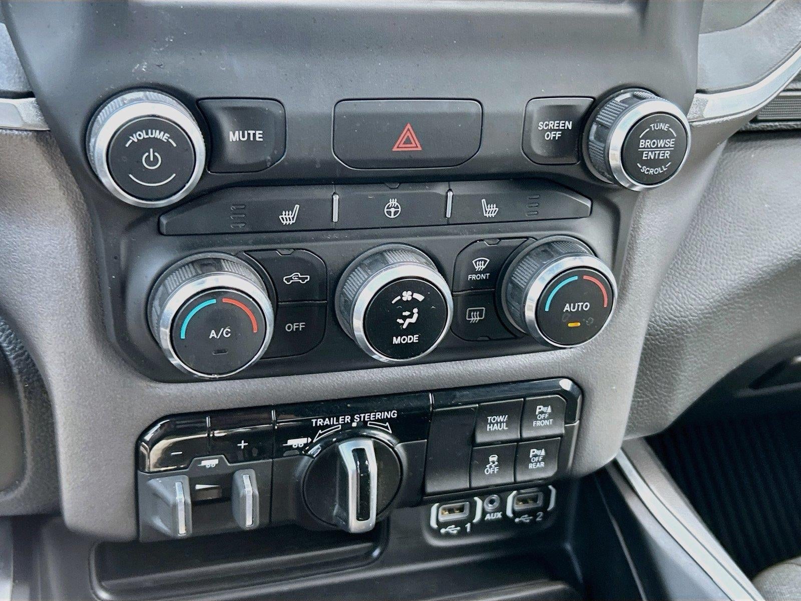 2022 RAM 1500 Big Horn Crew Cab 4x4 5'7' Box