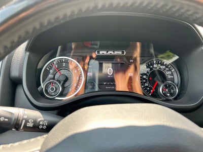 2022 RAM 1500 Big Horn Crew Cab 4x4 5'7' Box