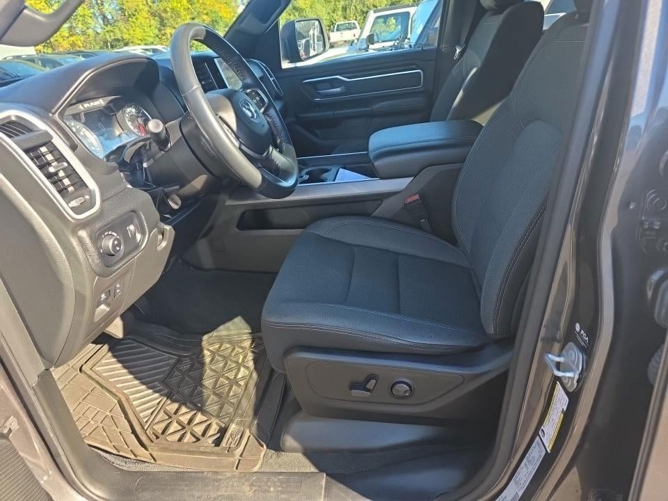 2022 RAM 1500 Big Horn Crew Cab 4x4 5'7' Box
