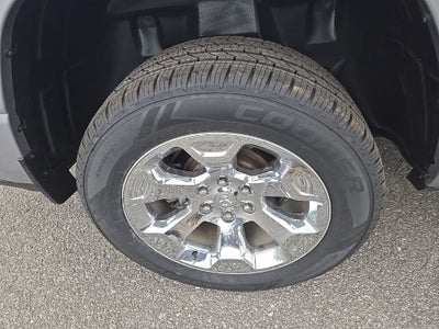 2022 RAM 1500 Big Horn Crew Cab 4x4 5'7' Box