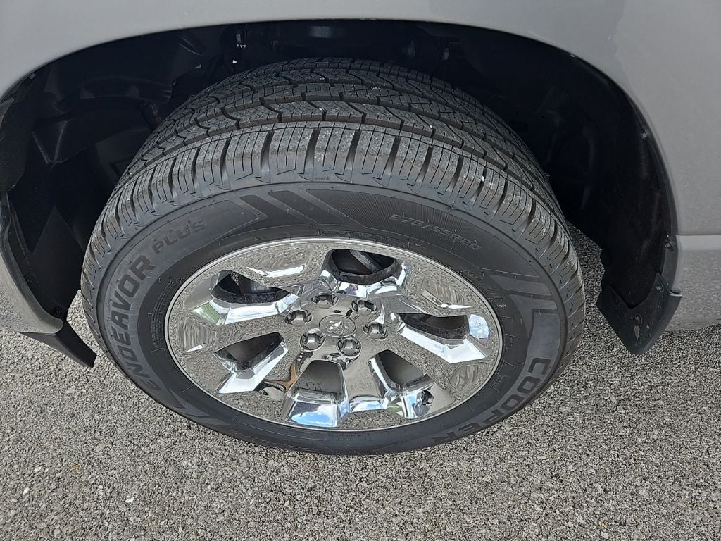 2022 RAM 1500 Big Horn Crew Cab 4x4 5'7' Box