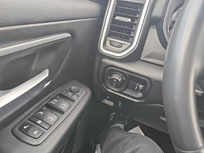 2022 RAM 1500 Big Horn Crew Cab 4x4 5'7' Box