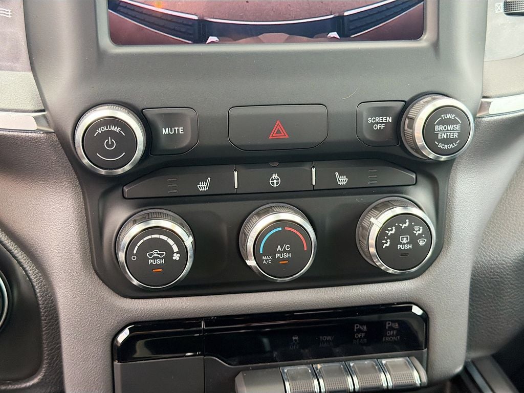 2024 RAM 1500 Big Horn Crew Cab 4x4 5'7' Box