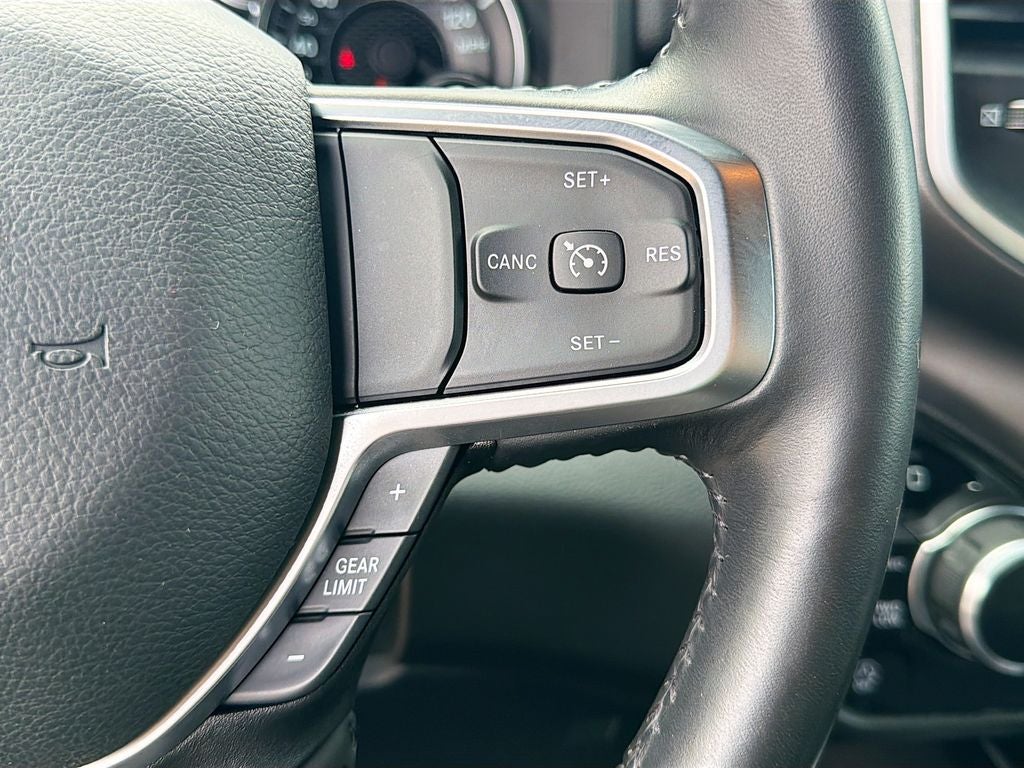 2024 RAM 1500 Big Horn Crew Cab 4x4 5'7' Box