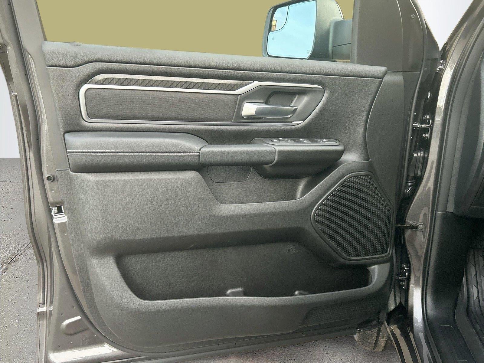 2027 RAM Ram 1500 RAM 1500 BIG HORN CREW CAB 4X4 5'7' BOX