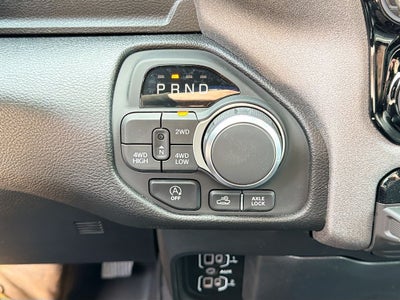 2026 RAM Ram 1500 RAM 1500 WARLOCK CREW CAB 4X4 5'7' BOX