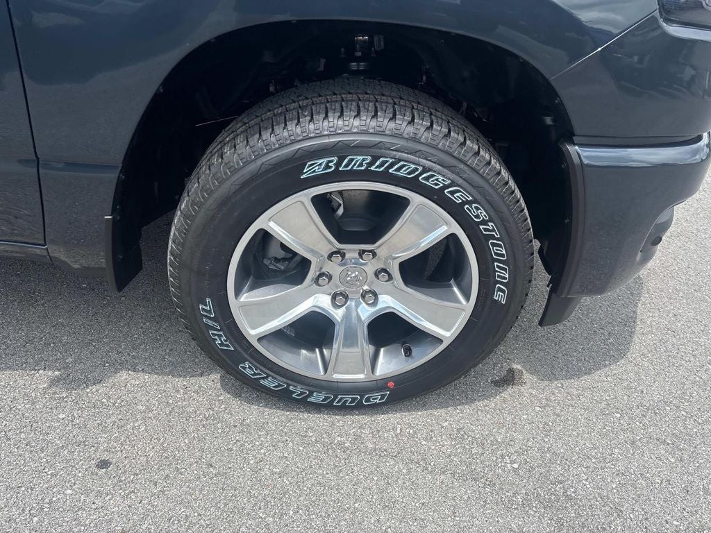 2025 RAM Ram 1500 RAM 1500 TRADESMAN CREW CAB 4X4 5'7' BOX