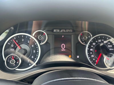 2025 RAM Ram 1500 RAM 1500 TRADESMAN CREW CAB 4X4 5'7' BOX