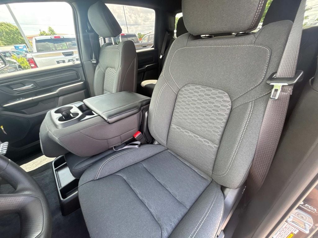 2025 RAM Ram 1500 RAM 1500 TRADESMAN CREW CAB 4X4 5'7' BOX