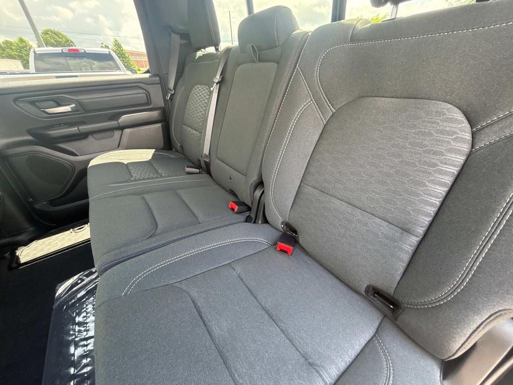 2025 RAM Ram 1500 RAM 1500 TRADESMAN CREW CAB 4X4 5'7' BOX