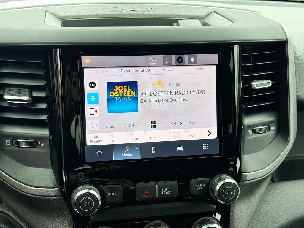 2026 RAM Ram 1500 RAM 1500 WARLOCK CREW CAB 4X4 5'7' BOX