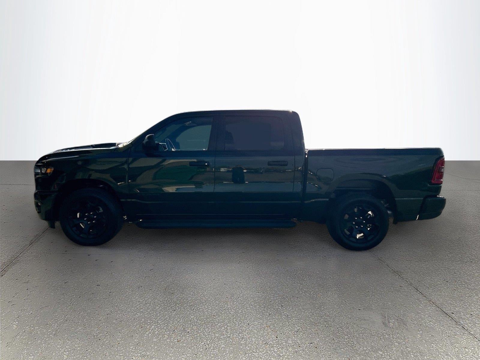 2026 RAM Ram 1500 RAM 1500 EXPRESS CREW CAB 4X4 5'7' BOX