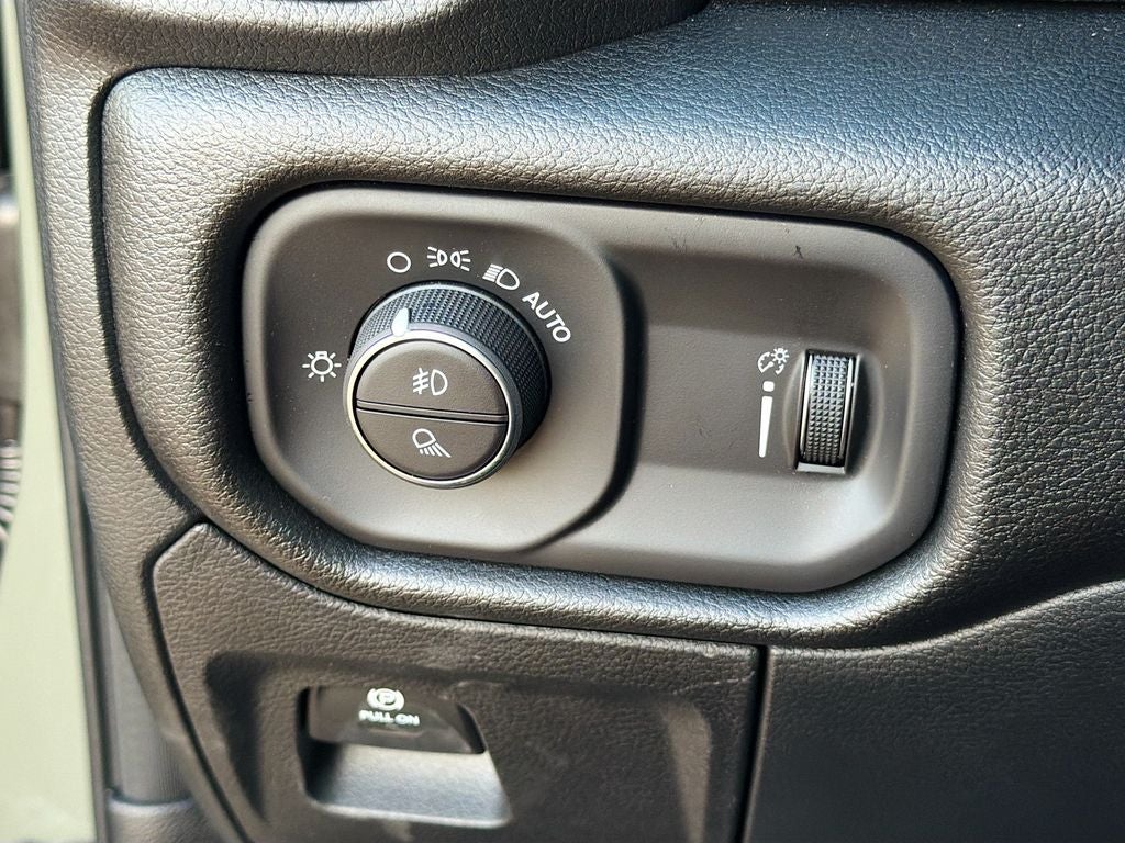 2026 RAM Ram 1500 RAM 1500 WARLOCK CREW CAB 4X4 5'7' BOX